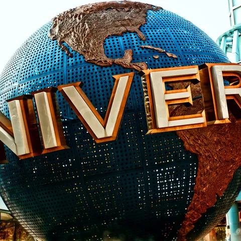 Universal 13